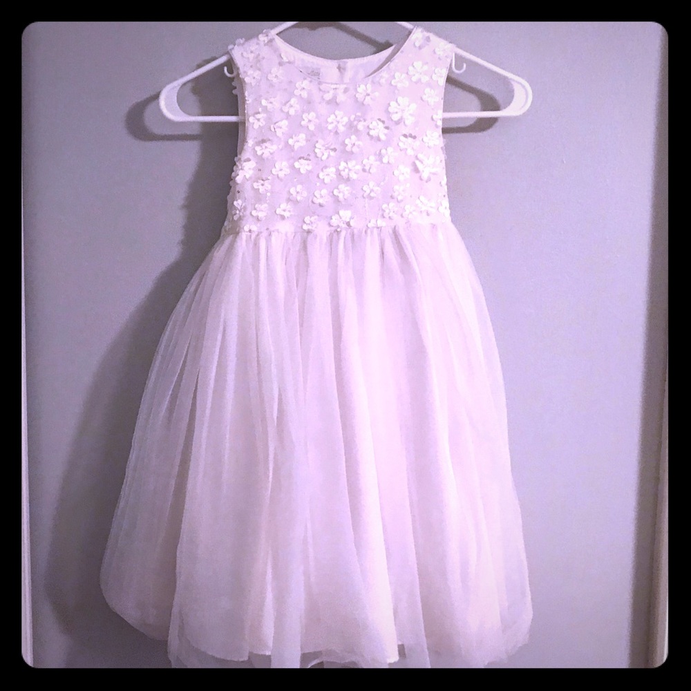 SOLD.     Girls white flower girl dress